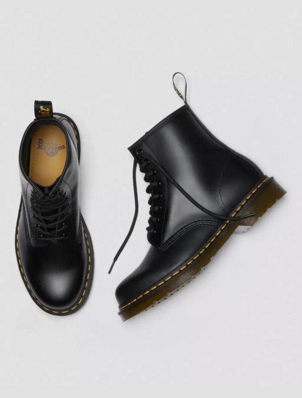 ANFIBIO NERO CLASSIC 1460 SMOOTH BLACK Dr. Martens