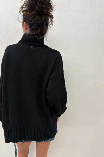 DOLCEVITA OVER NERO TURT LENECK KOLOR Aniye By