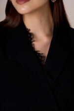 ABITO ROBE MANTEAU NERO IN PIZZO No Secrets