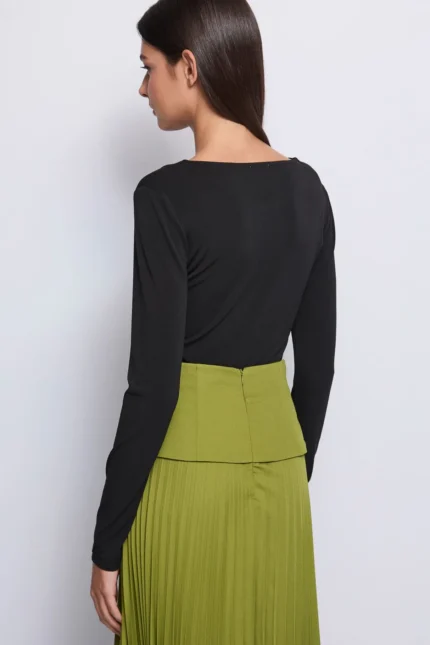 MAGLIA IN CREPÊ NERA Denny Rose