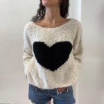 MAGLIA PULL LATTE CUORE NERO Denny Rose