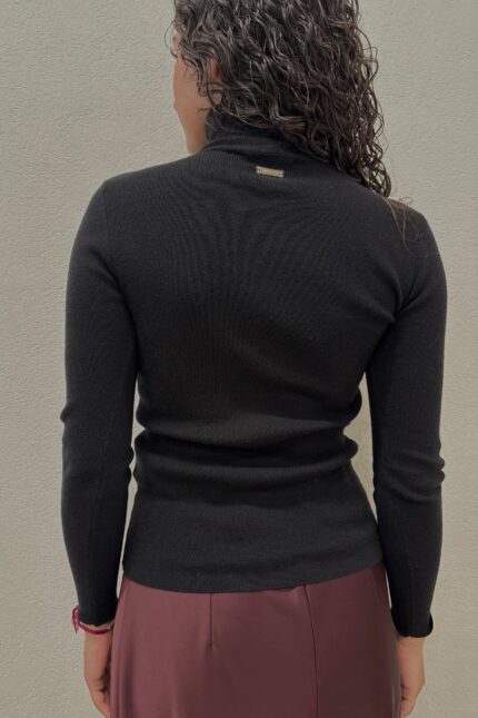 MAGLIA NERA CUT OUT No Secrets