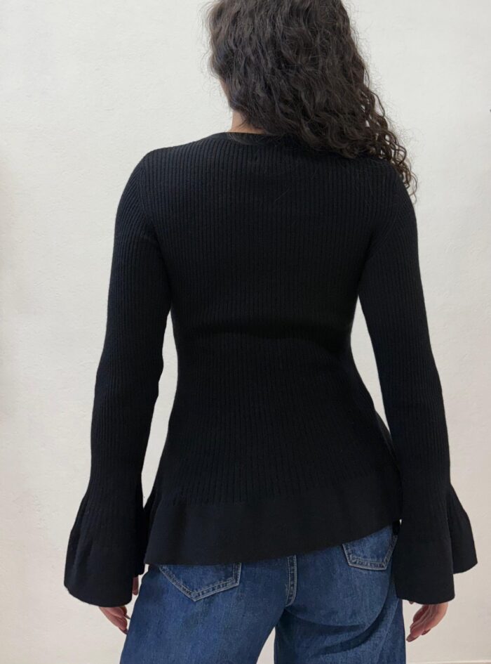 MAGLIA PULL NERO SVASATO Denny Rose