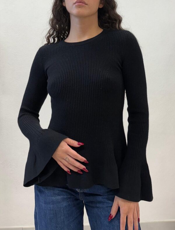 MAGLIA PULL NERO SVASATO Denny Rose