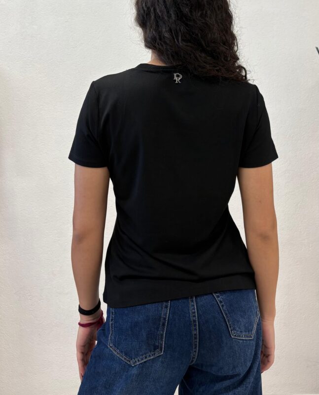 MAGLIA PULL NERO SVASATO Denny Rose