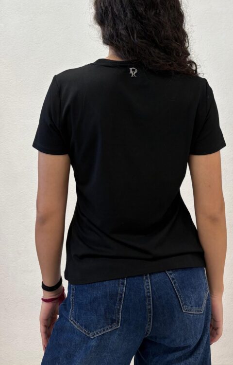 MAGLIA PULL NERO SVASATO Denny Rose