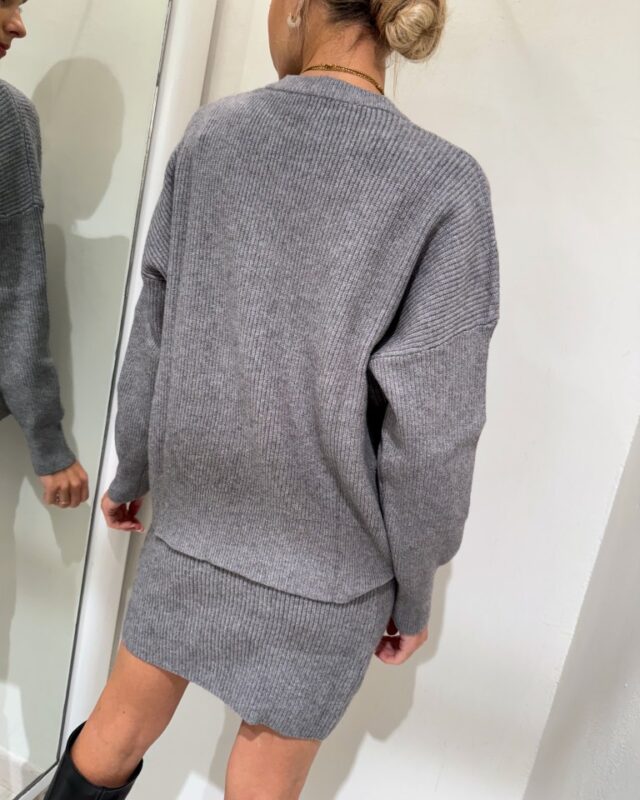 COMPLETO MAGLIA E GONNA GRIGIO Haveone