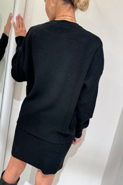 COMPLETO MAGLIA E GONNA NERO Haveone