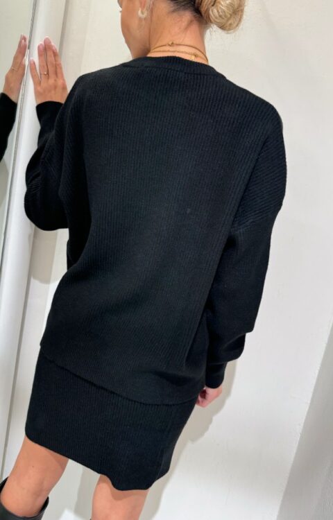 COMPLETO MAGLIA E GONNA NERO Haveone