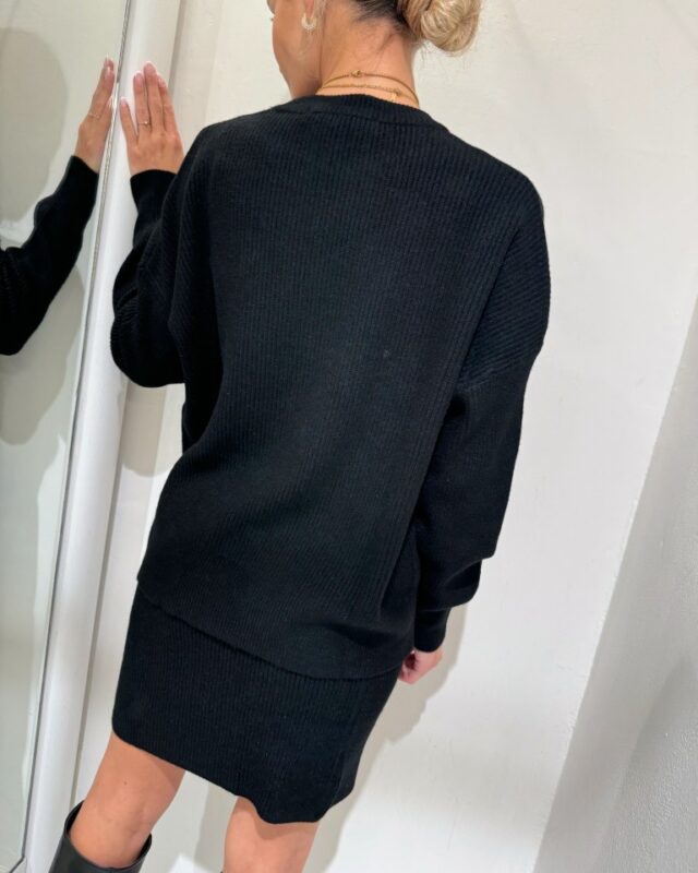 COMPLETO MAGLIA E GONNA NERO Haveone