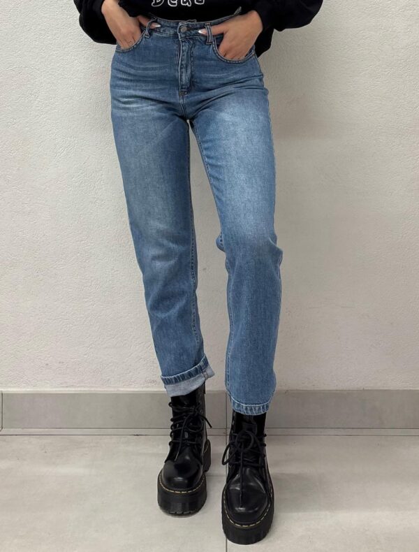 JEANS MUMFIT LAVAGGIO MEDIO Have One