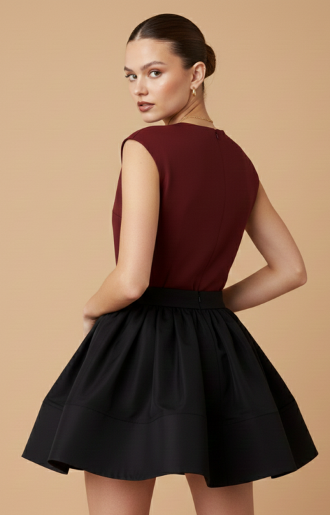 GONNA A RUOTA NERA Glamorous