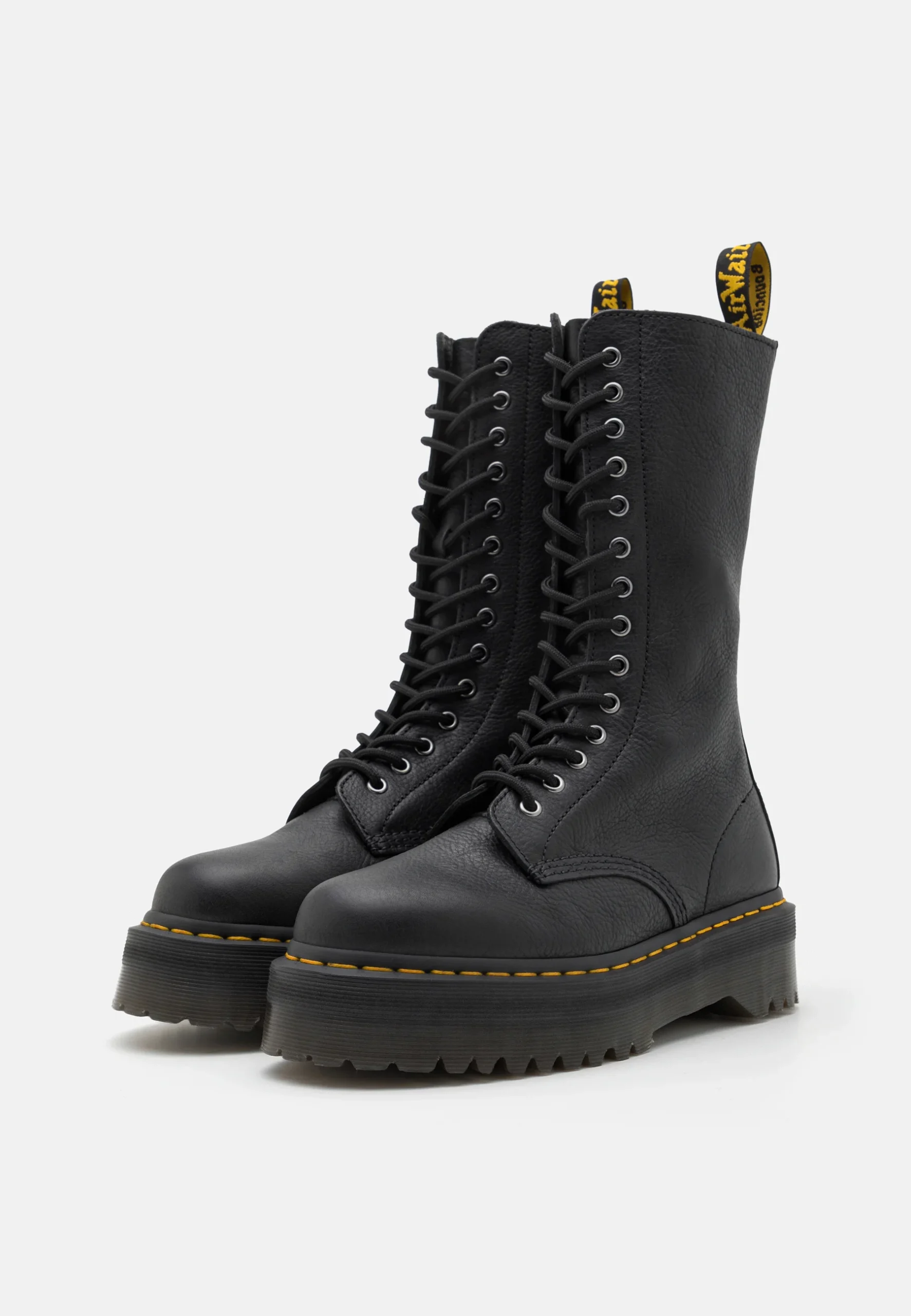 ANFIBIO ALTO QUAD NERO Dr Martens ANFIBIO ALTO QUAD NERO Dr Martens