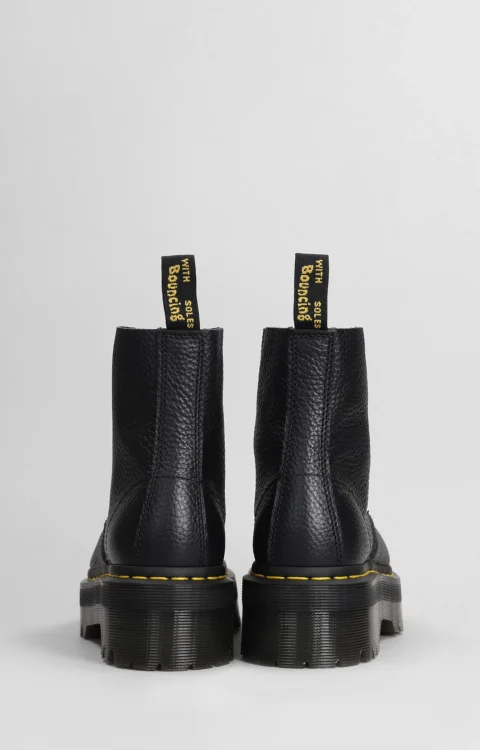 ANFIBIO SINCLAIR IN PELLE MARTELLATA Dr Martens