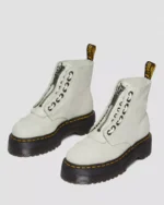 ANFIBIO SINCLAIR IN PELLE MARTELLATA PANNA Dr Martens2