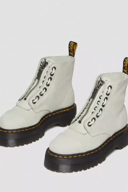 ANFIBIO SINCLAIR IN PELLE MARTELLATA PANNA Dr Martens2