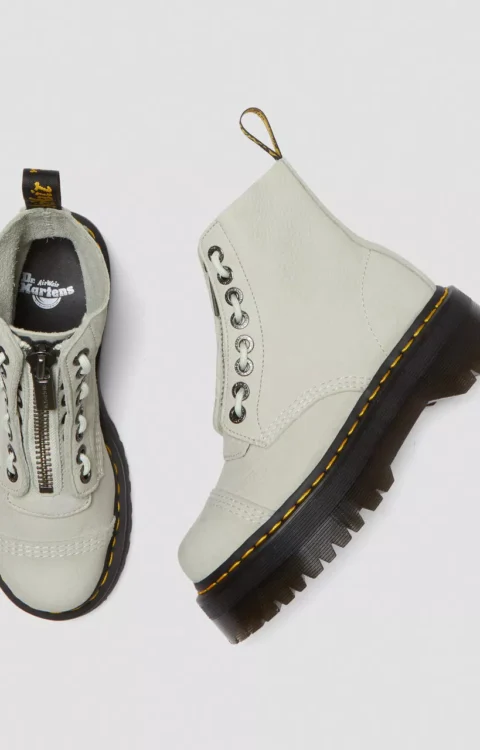 ANFIBIO SINCLAIR IN PELLE MARTELLATA PANNA Dr Martens2