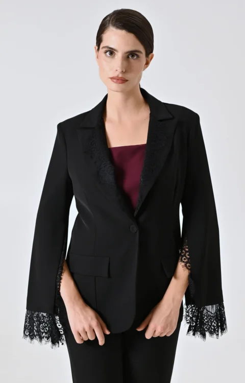 TAILLEUR NERO CON PIZZO Rinascimento