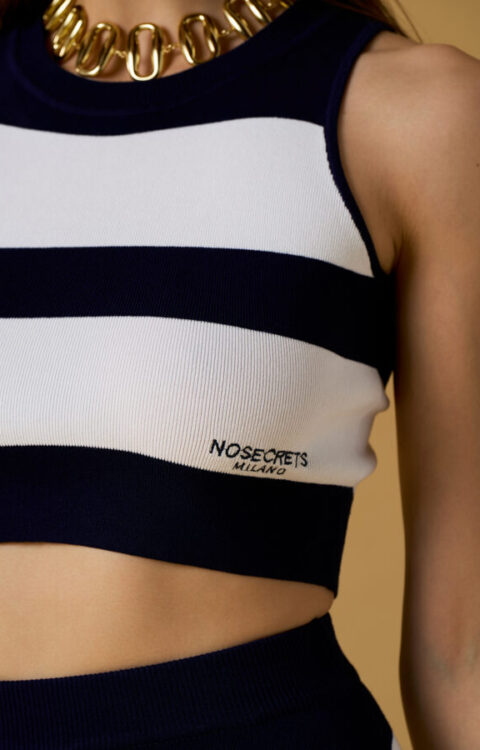 TOP CROP A RIGHE No Secrets