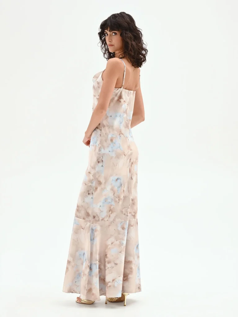 ABITO LUNGO IN RASO FLOREALE Rinascimento