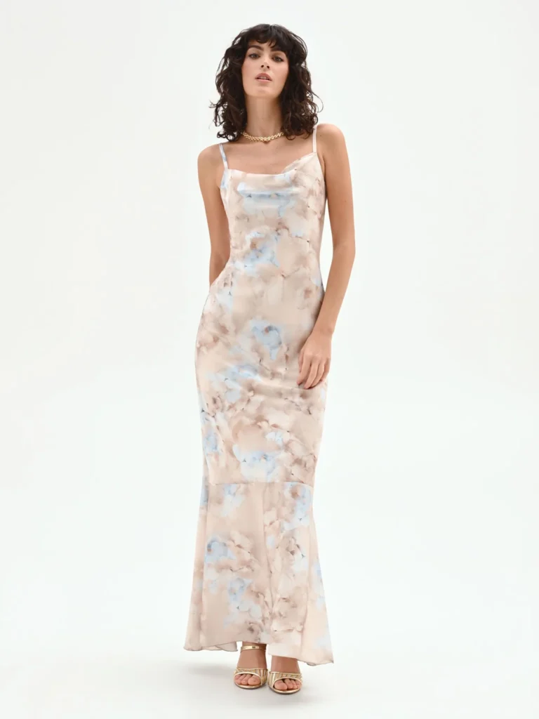 ABITO LUNGO IN RASO FLOREALE Rinascimento