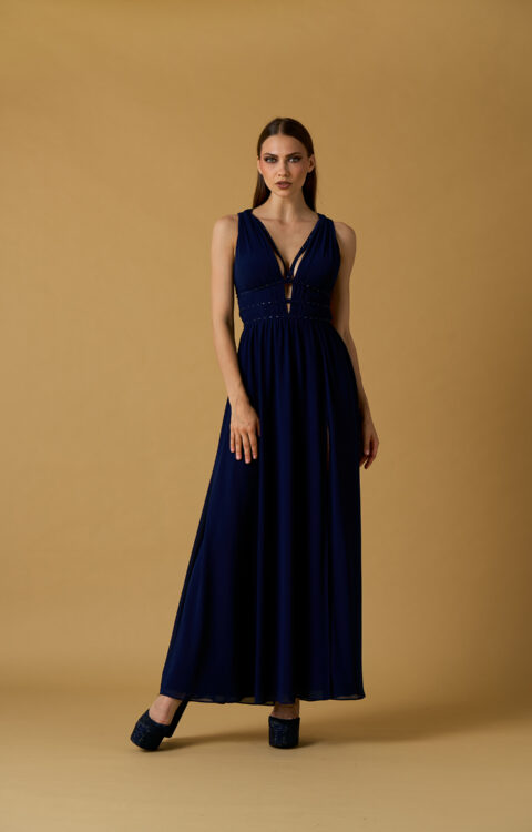 ABITO LUNGO BLU NAVY No Secrets Abito lungo  blu navy con scollo a V, corpino strutturato e spacco centrale sulla gonna. VESTIBILITÀ REGOLARE